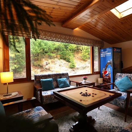 The Retreat Mashobra, Shimla Hotel Exterior photo