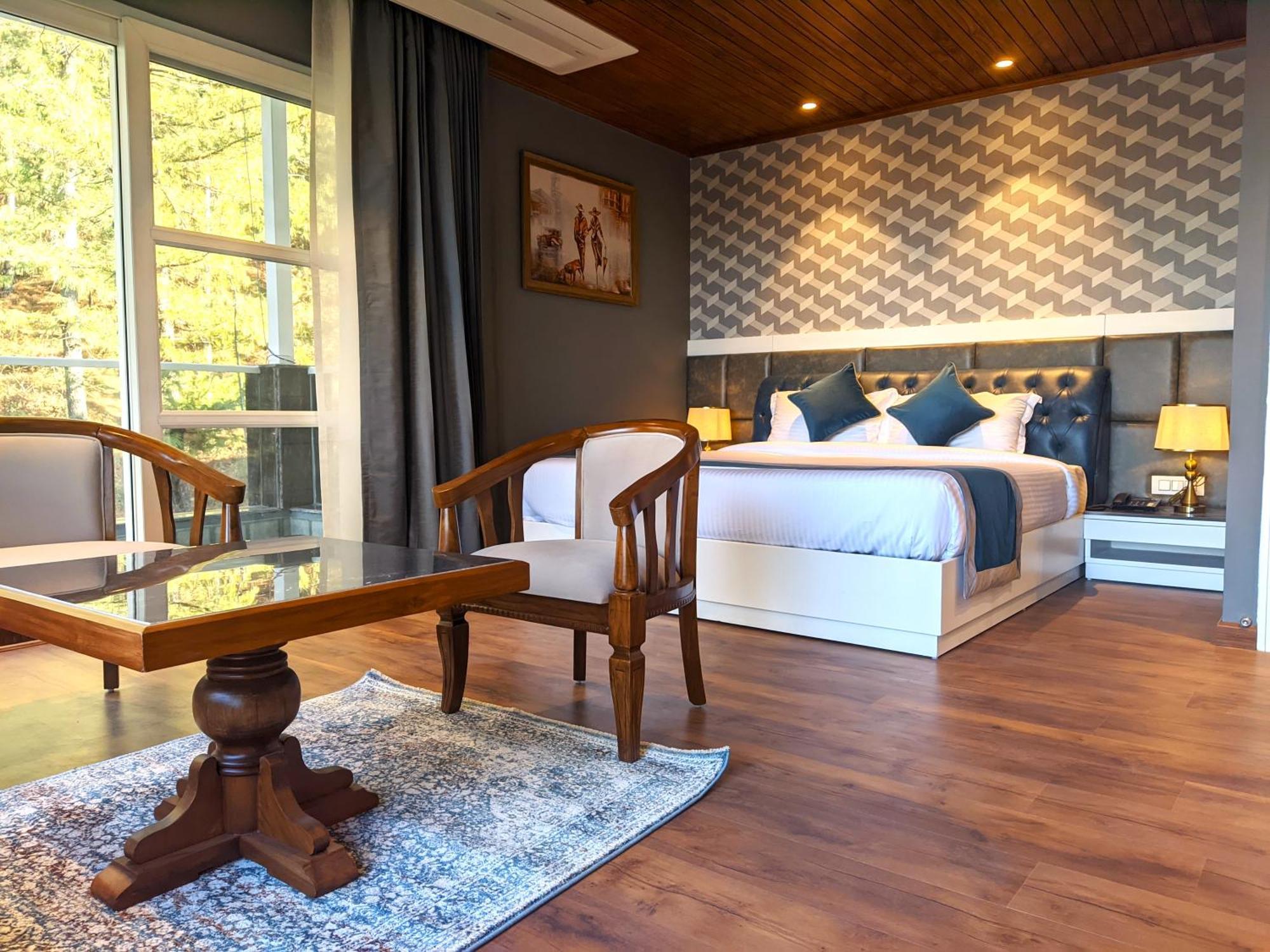 The Retreat Mashobra, Shimla Hotel Exterior photo
